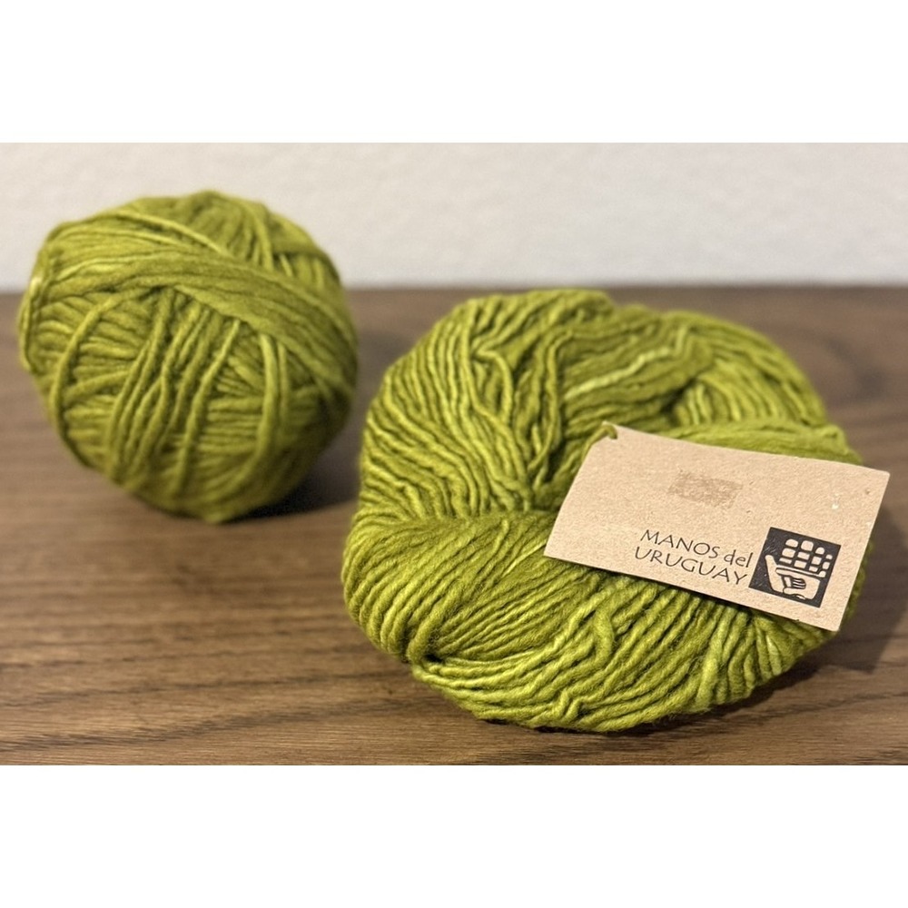 Manos del Uruguay Handspun Pure Wool Yarn Green Color 68 Lot of 2 276 Yards NWT
